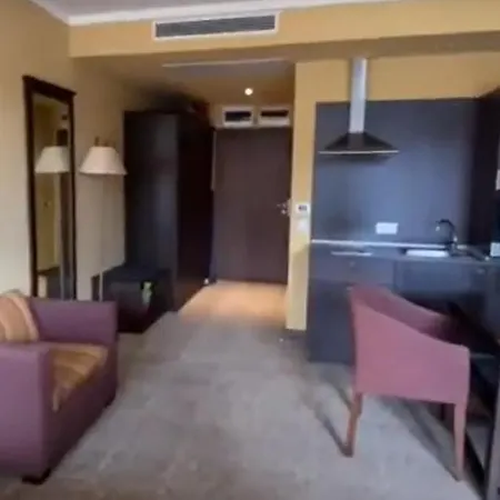 Appartement Spacious Studio In 5-star Complex 