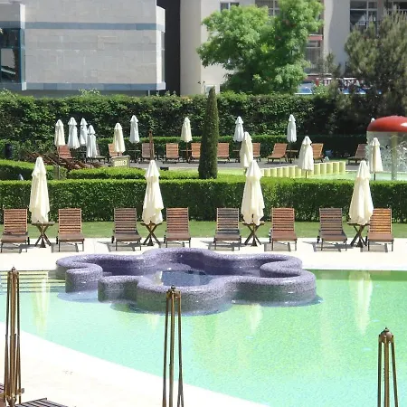 Spacious Studio In 5-star Complex 