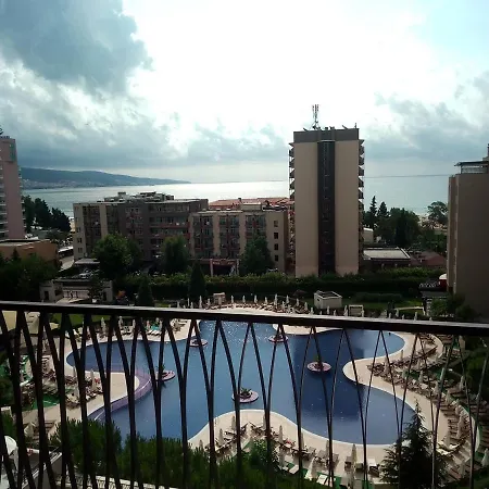 Appartement Spacious Studio In 5-star Complex 