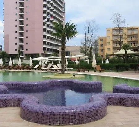 Appartement Spacious Studio In 5-star Complex 