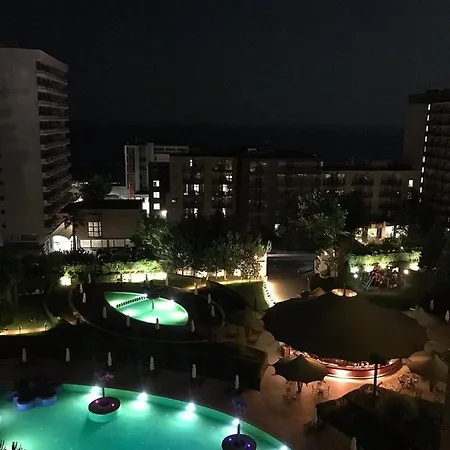 Appartement Spacious Studio In 5-star Complex 